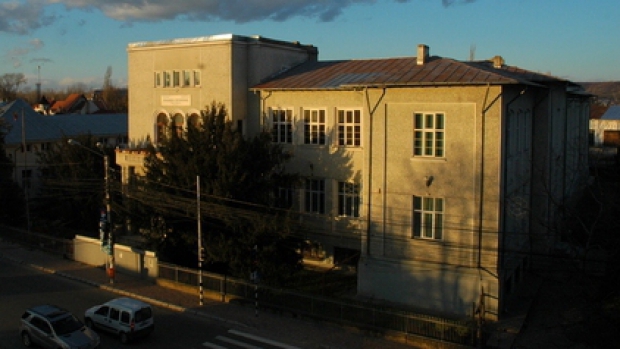 colegiul_economic1_01699600