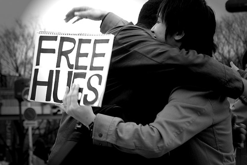 Free-hugs1