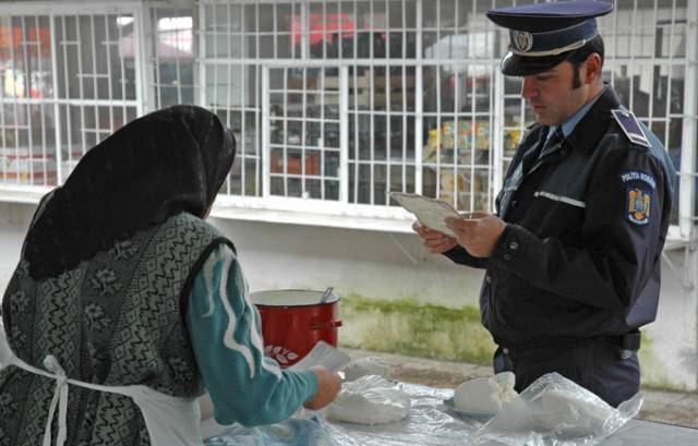 2010-08-2516__ro__ZA__control20politie20piata20izvoarele20FP