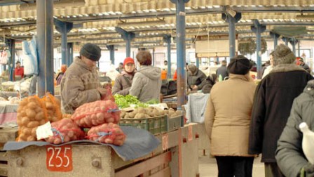 Piata-Centrala-RmVL
