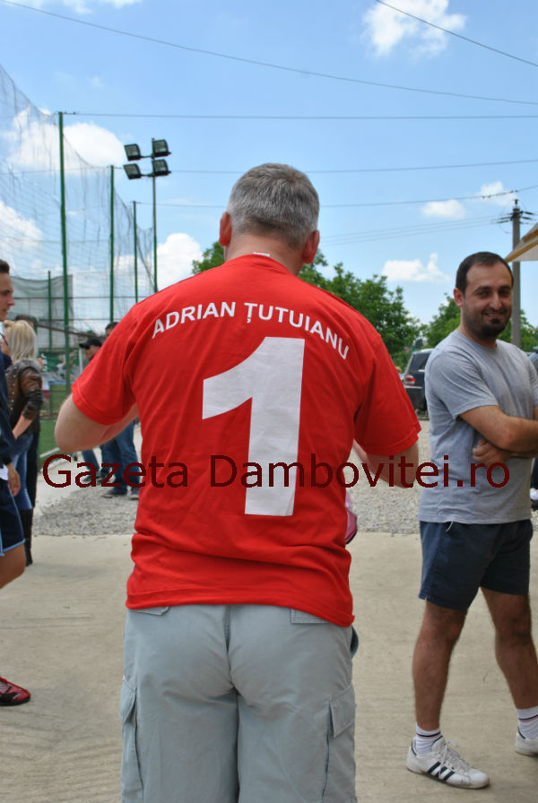 adrian_tutuianu_tricou
