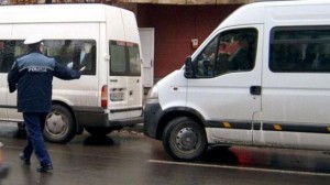politisti -microbuze