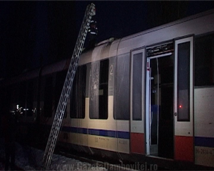 DAMBOVITA INCENDIU TREN REGIO PIETROSITA  TARGOVISTE.avi.Still002