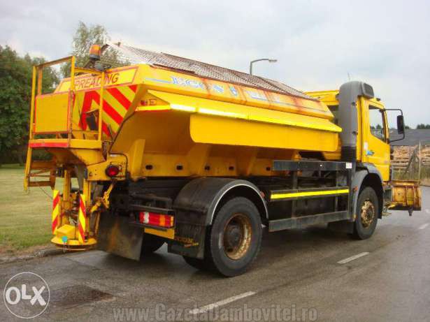 38429701_2_644x461_sararita-camion-mercedes-4-4-cu-sararita-si-lama-de-zapada-fotografii