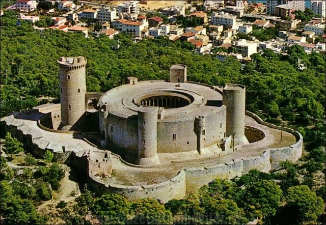 castell-bellver