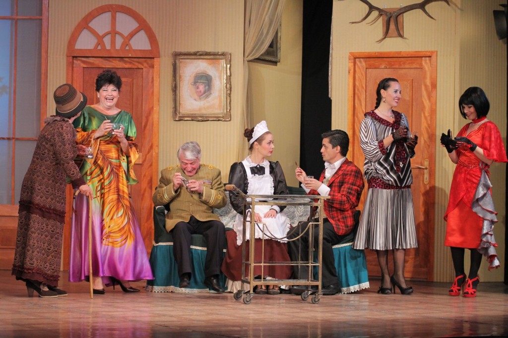 teatru 12