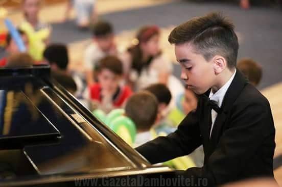 pianist 2