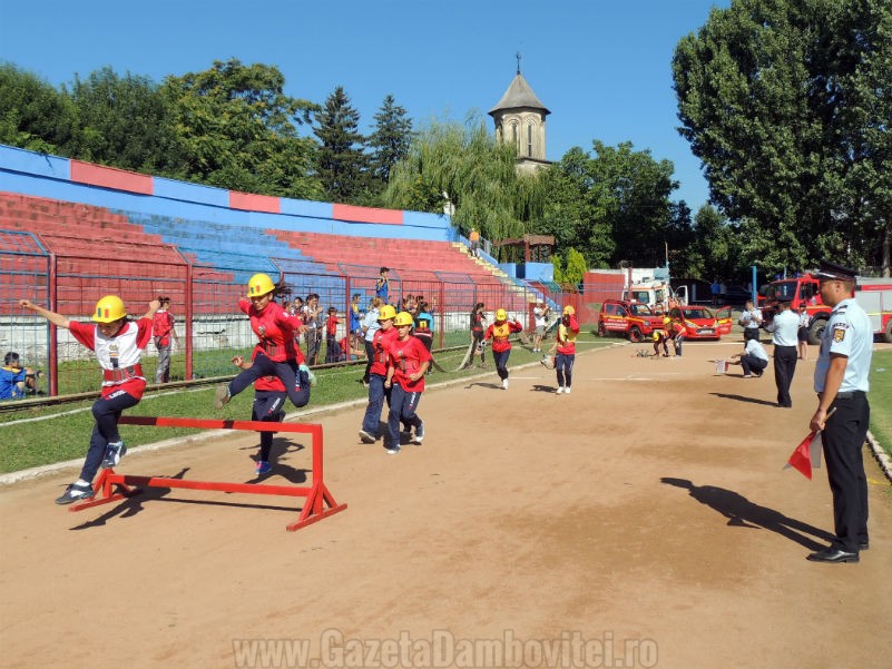 pista cu obstacole fete-1_801x601