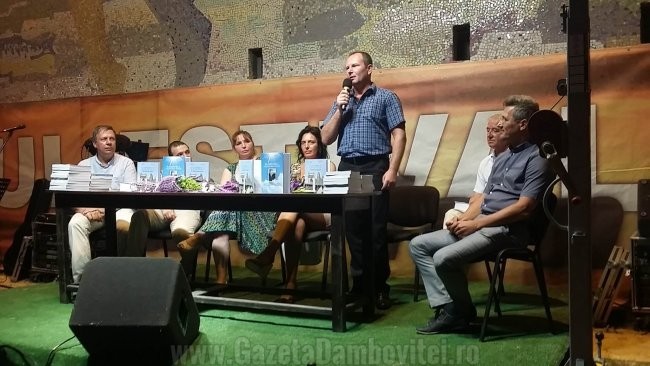 Lansarea volumului: „În amintirea unui istoric român – Nicolae Ciachir” în cadrul Târgului estival de carte de la Mangalia