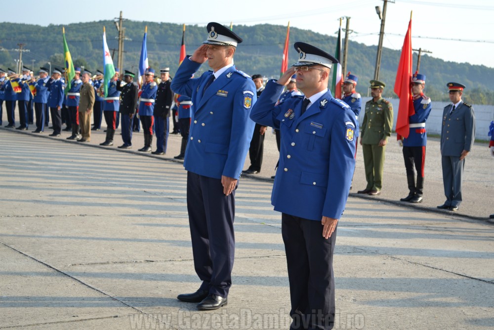 jandarmi ochiuri (7)