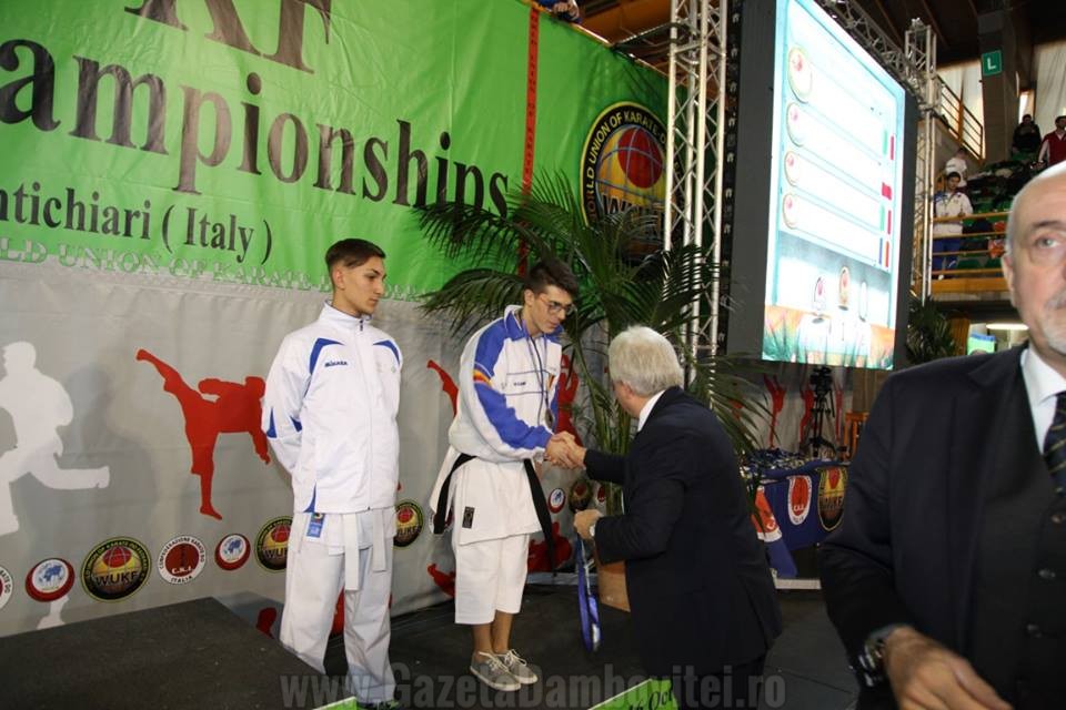 oana-podium-italia-2016