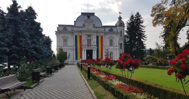 Târgoviștenii pot primi bani pentru plata bonelor. Cine se încadrează Târgoviștenii pot primi bani pentru plata bonelor. Cine se încadrează