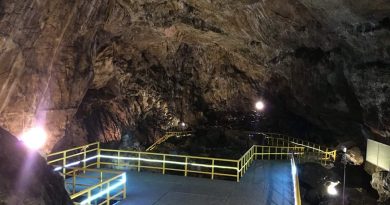 De astăzi s-a deschis Peștera Ialomiței pentru turiști De astăzi s-a deschis Peștera Ialomiței pentru turiști