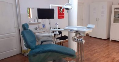 TÂRGOVISTE: Două cabinete stomatologice școlare s-au redeschis azi. Serviciile sunt gratuite pentru elevii din municipiu TÂRGOVISTE: Două cabinete stomatologice școlare s-au redeschis azi. Serviciile sunt gratuite pentru elevii din municipiu