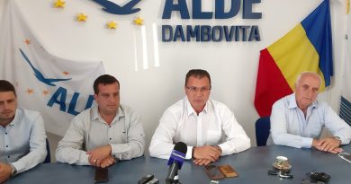 Președintele ALDE Dâmbovița, Ionel Petre… nemulțumit de lipsa dezbaterilor dintre candidații la alegerile locale Președintele ALDE Dâmbovița, Ionel Petre… nemulțumit de lipsa dezbaterilor dintre candidații la alegerile locale