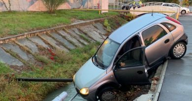 Încă un șofer era să ajungă în Iazul Morilor Încă un șofer era să ajungă în Iazul Morilor