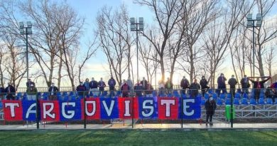 Chindia a fost vizitată de o parte a galeriei la antrenament! E nevoie de această interacțiune, mai mult ca niciodată Chindia a fost vizitată de o parte a galeriei la antrenament! E nevoie de această interacțiune, mai mult ca niciodată