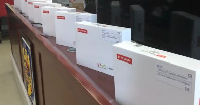 Renault România și Dacia au donat 50 de tablete pentru elevii din Dâmbovița Renault România și Dacia au donat 50 de tablete pentru elevii din Dâmbovița