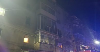 Încă un incendiu într-un apartament din Găești. Locatarii au fost evacuați Încă un incendiu într-un apartament din Găești. Locatarii au fost evacuați