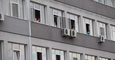 Personalul medical și pacienții Spitalului Județean Târgoviște, spectatorii unui concert dedicat lor Personalul medical și pacienții Spitalului Județean Târgoviște, spectatorii unui concert dedicat lor