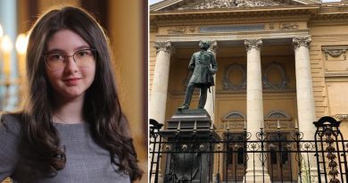 FELICITĂRI: O absolventă de Ienăchiță a intrat prima la Facultatea de Medicină din București FELICITĂRI: O absolventă de Ienăchiță a intrat prima la Facultatea de Medicină din București
