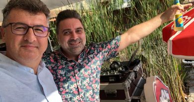 FOTO: Petrecere caniculară la Daso Cado Pool! Hai să te distrezi cu DJ Yaang de la Kiss Kiss in the Mix FOTO: Petrecere caniculară la Daso Cado Pool! Hai să te distrezi cu DJ Yaang de la Kiss Kiss in the Mix
