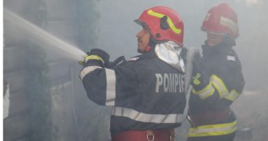 Incendiu izbucnit la o casă din Fierbinți. O persoană a suferit un atac de panică Incendiu izbucnit la o casă din Fierbinți. O persoană a suferit un atac de panică