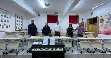 Clubul Rotary, donație importantă pentru CN „Ienăchița Văcărescu” Clubul Rotary, donație importantă pentru CN „Ienăchița Văcărescu”