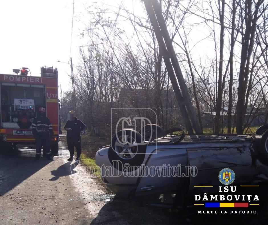 Șoferul de 19 ani s-a răsturnat cu mașina la Mărunțișu și a fost rănit.