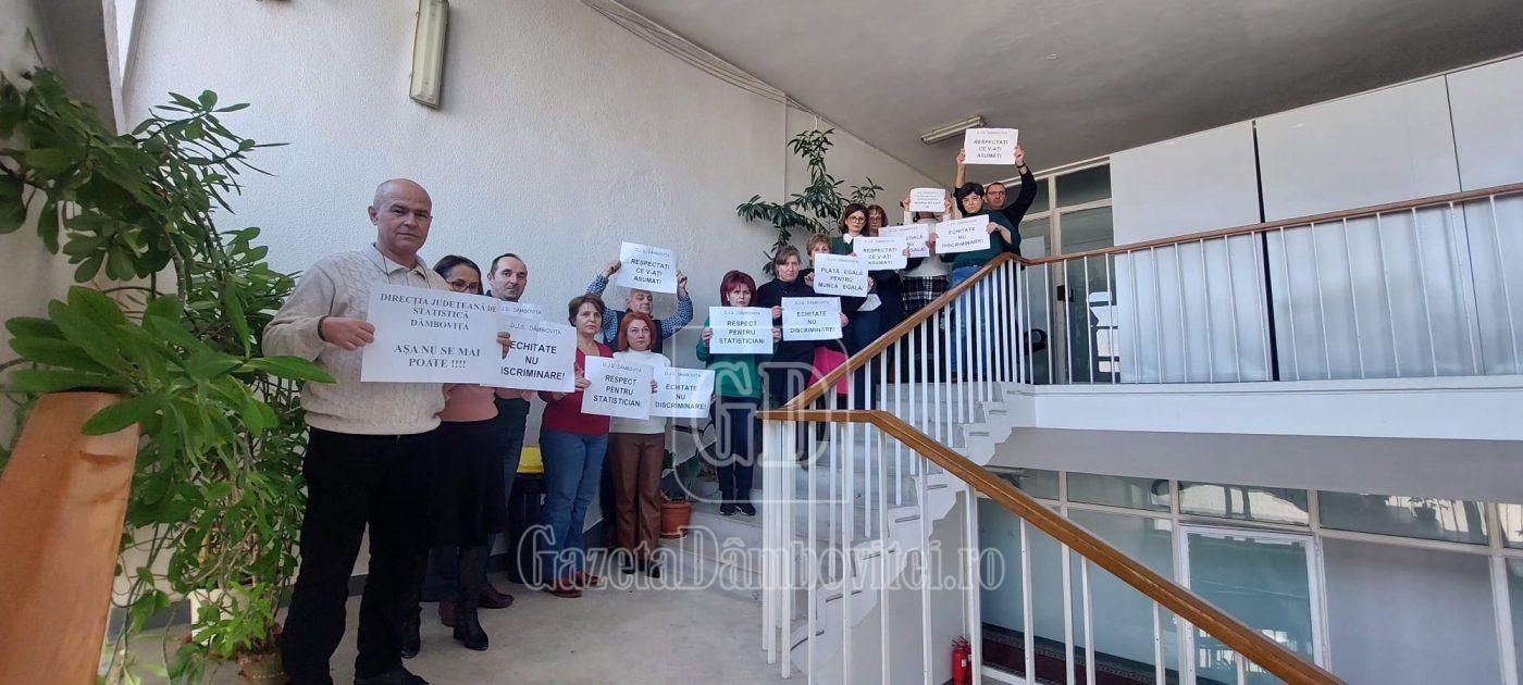 Protest spontan al salariaților din Direcția Județeană de Statistică Dâmbovița capturează atenția