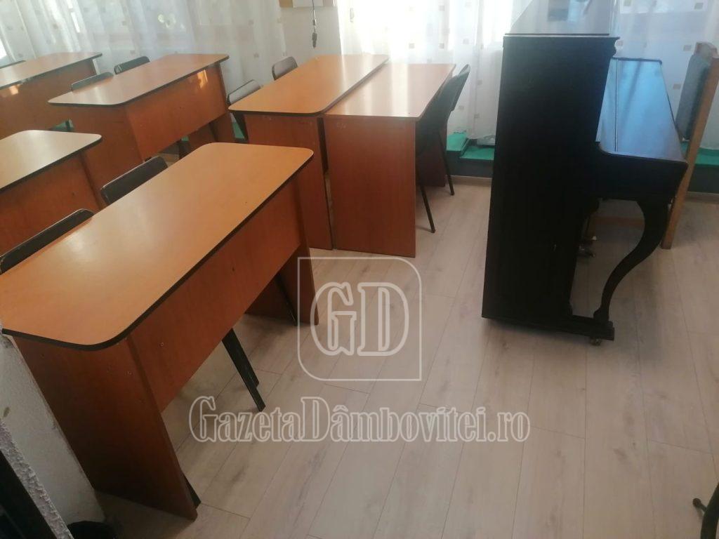 sala clasa liceul de arte 2