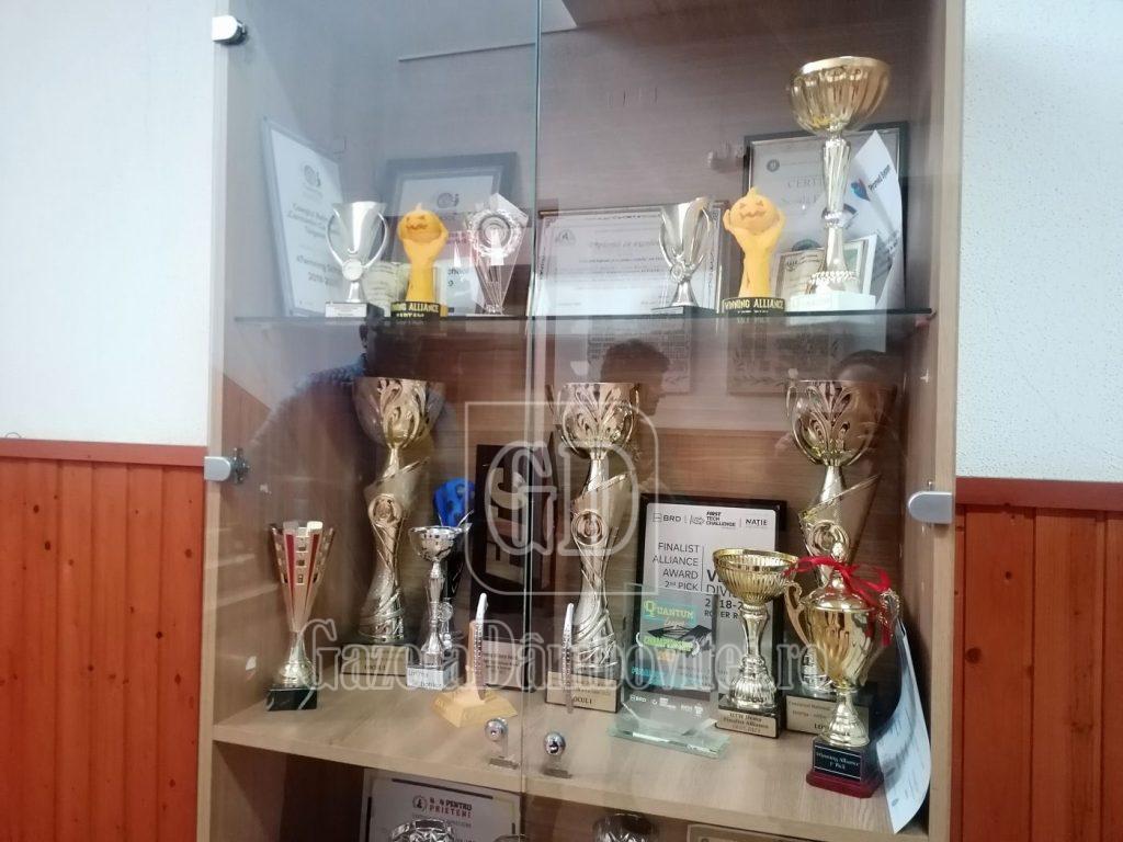 Premii robotică Carabella 