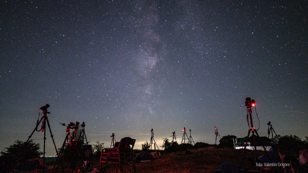 Aparatele astrofotografilor la lucru – foto: Valentin Grigore