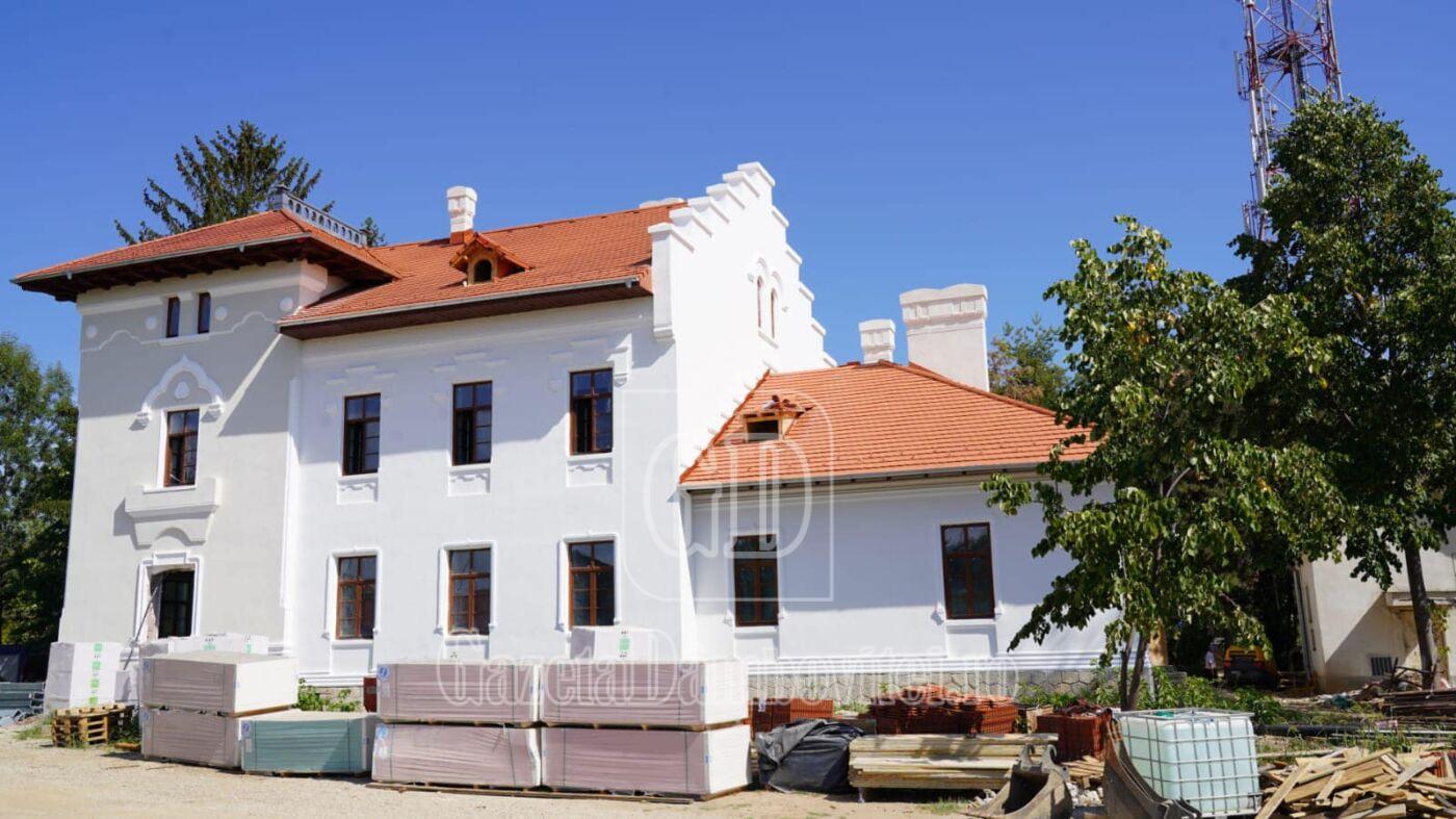 fosta scoala de cavalerie 1