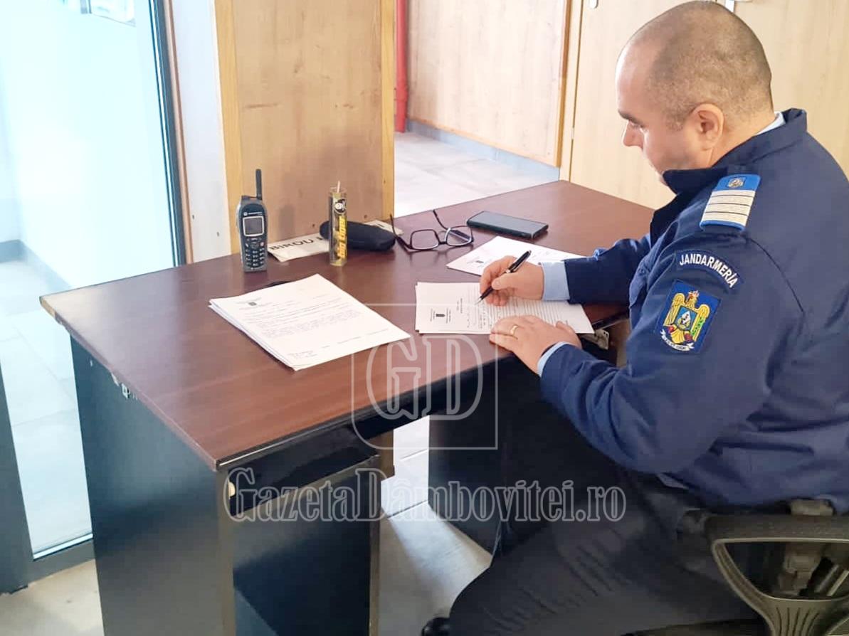foto jandarm jud. târgoviște