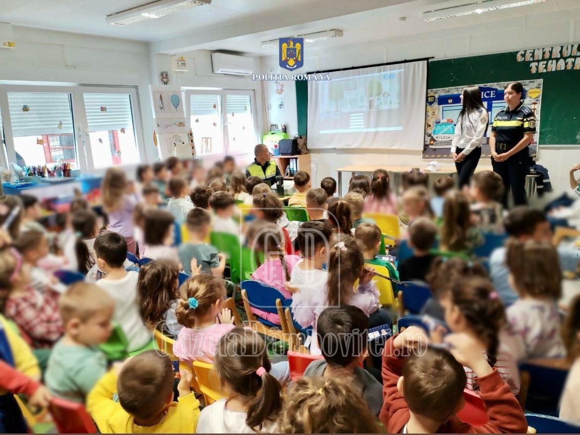 micuții de la grădinița „prichindel” din pucioasa au învățat regulile de bază ale circulației rutiere (3)