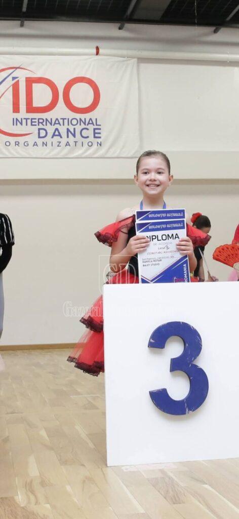 maya ciobotaru (11)