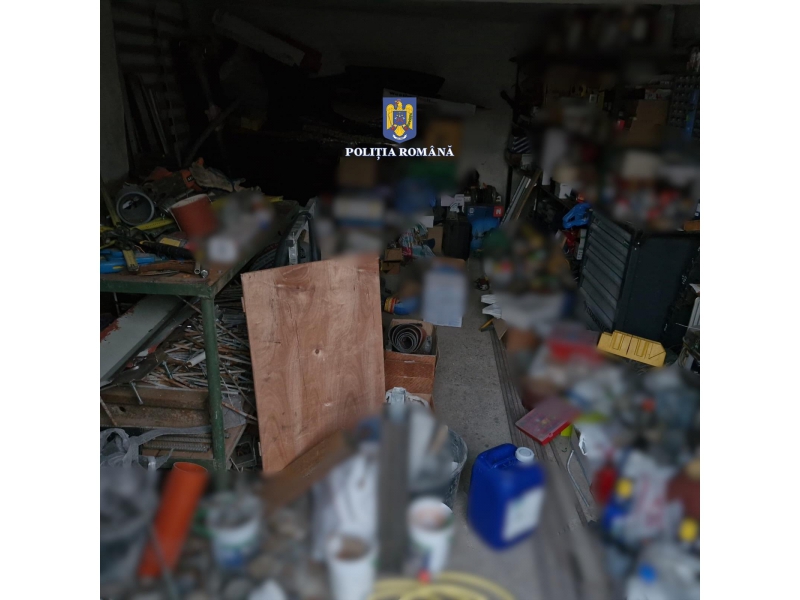 percheziții și în dâmbovița la angajați cfr acuzați de furt de componente de locomotivă și combustibil (7)