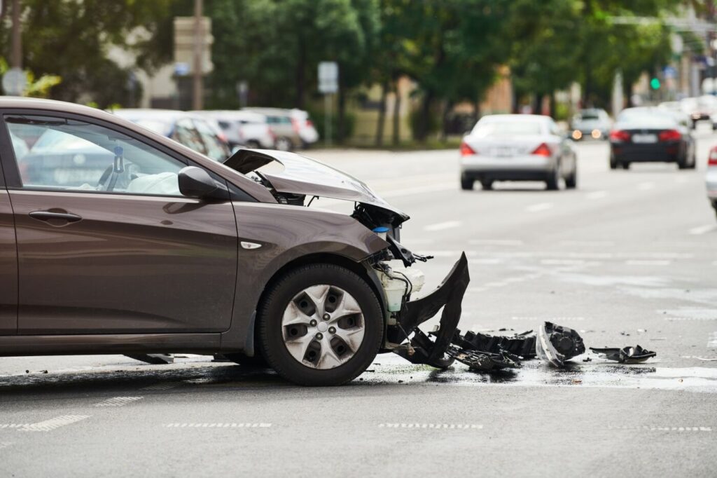 car,crash,accident.,collision,in,city,street