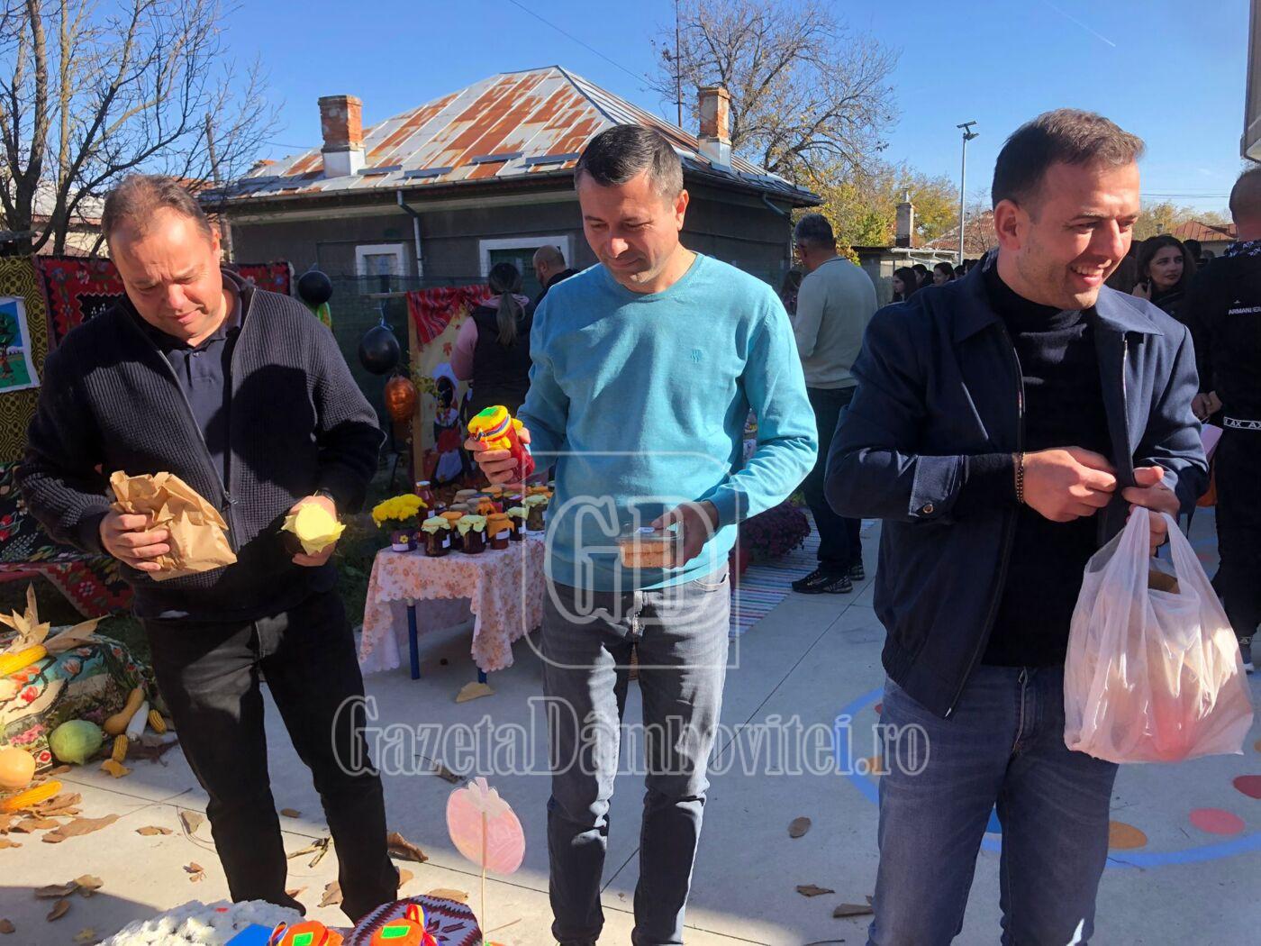 f7f558d0 98dc 4022 9a09 df064b1edf5f