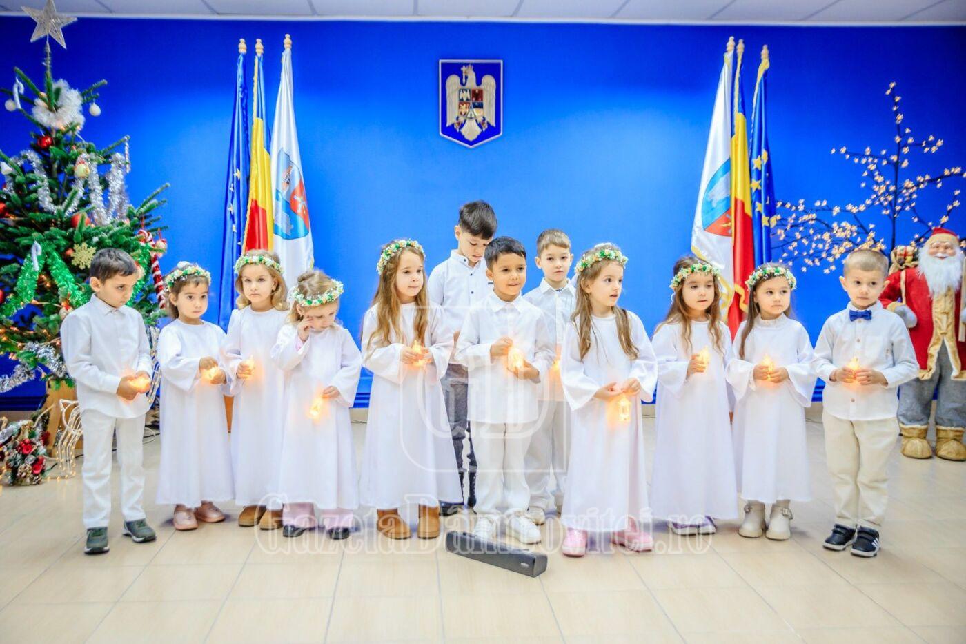 colindatori primaria titu (2)