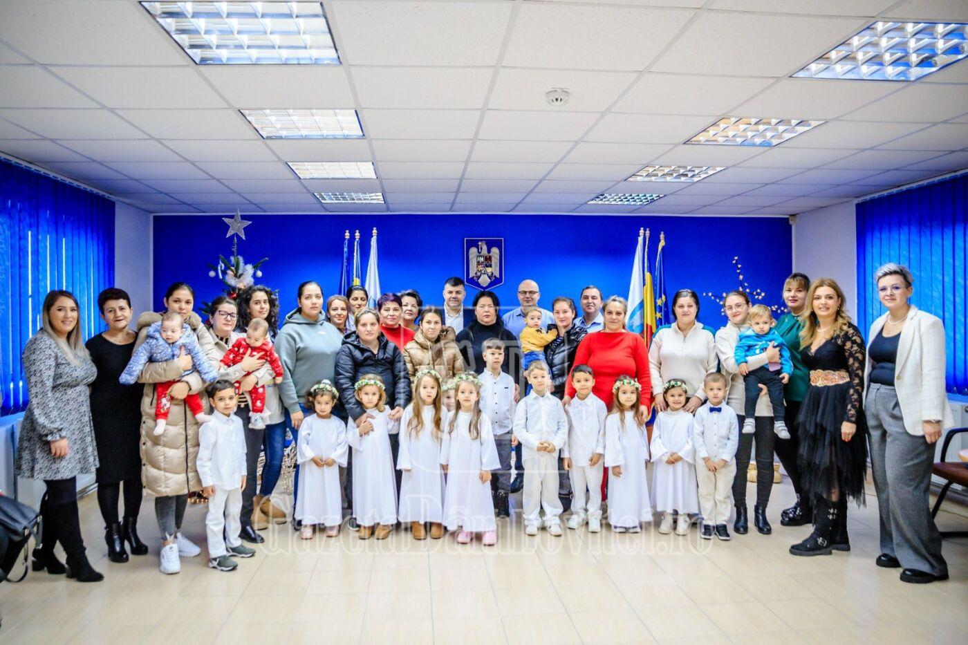 colindatori primaria titu (3)