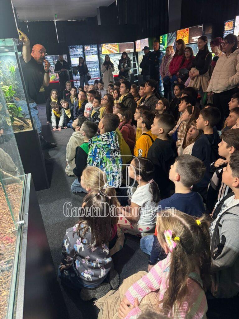 0df44593 e5aa 4724 bbef 1b0e80741c81