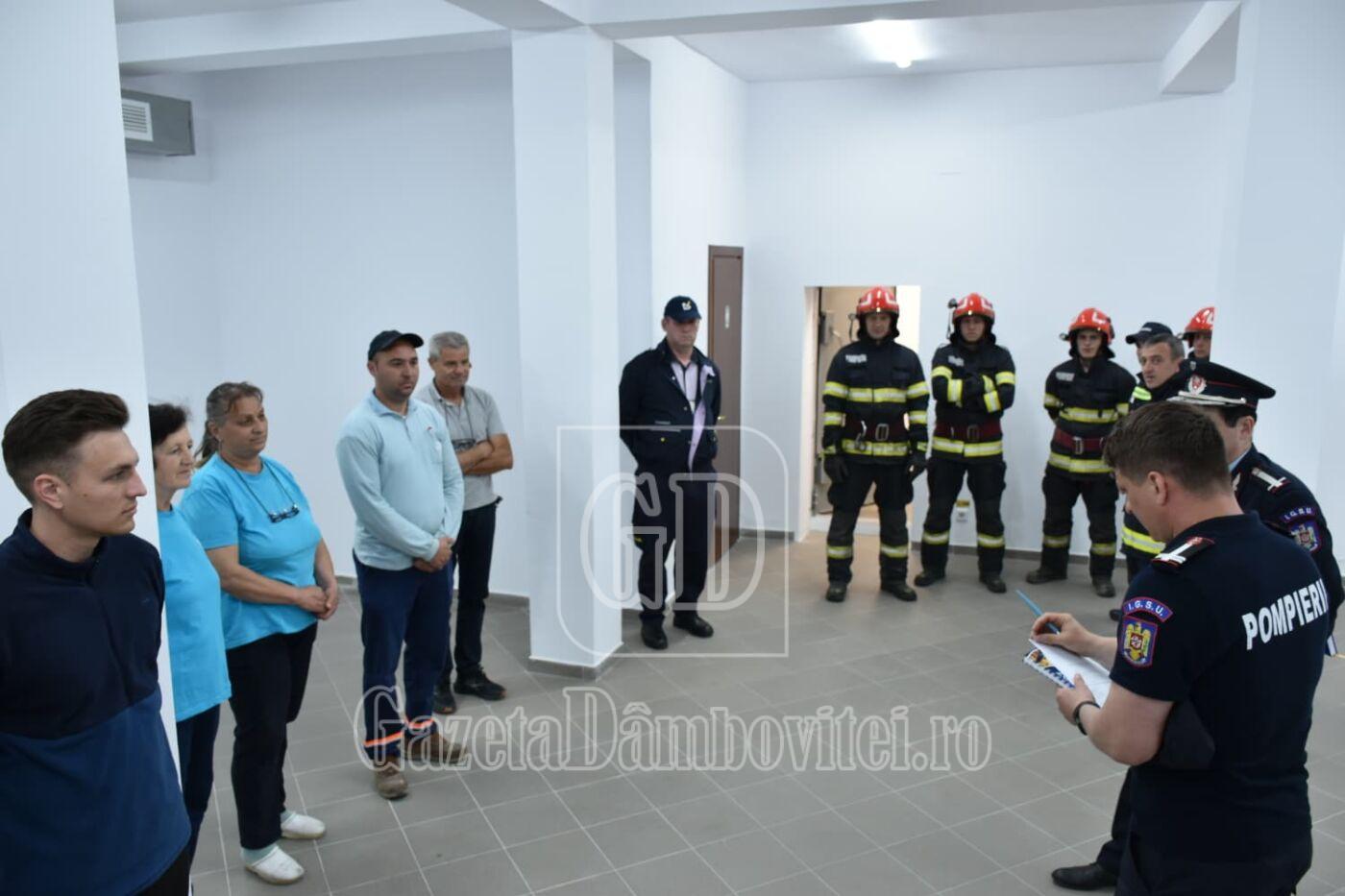 exercițiu de adăpostire în orașul pucioasa (8)