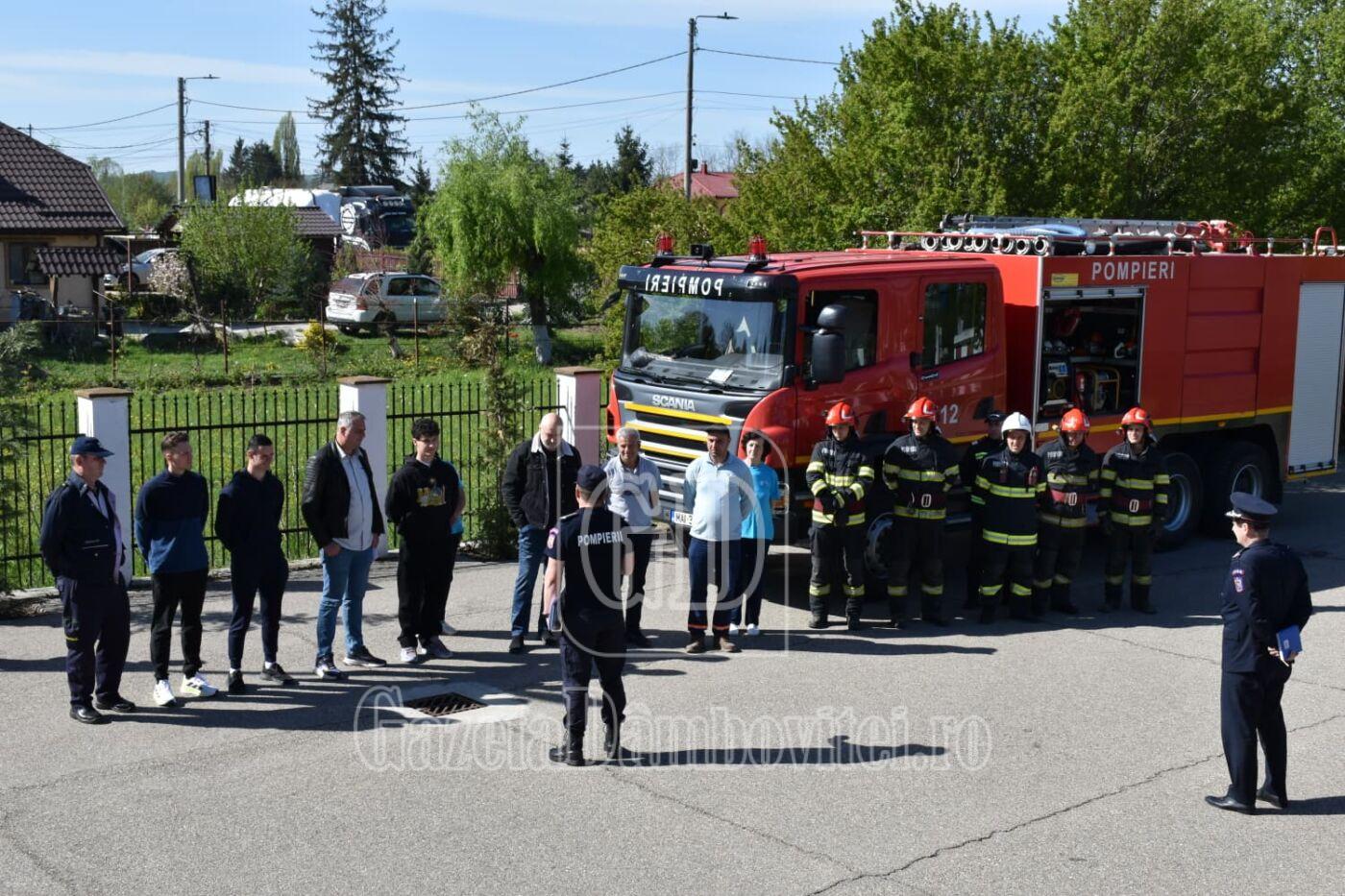 exercițiu de adăpostire în orașul pucioasa (9)