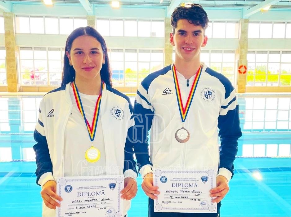 Înotătoarea andreea văcaru (2)