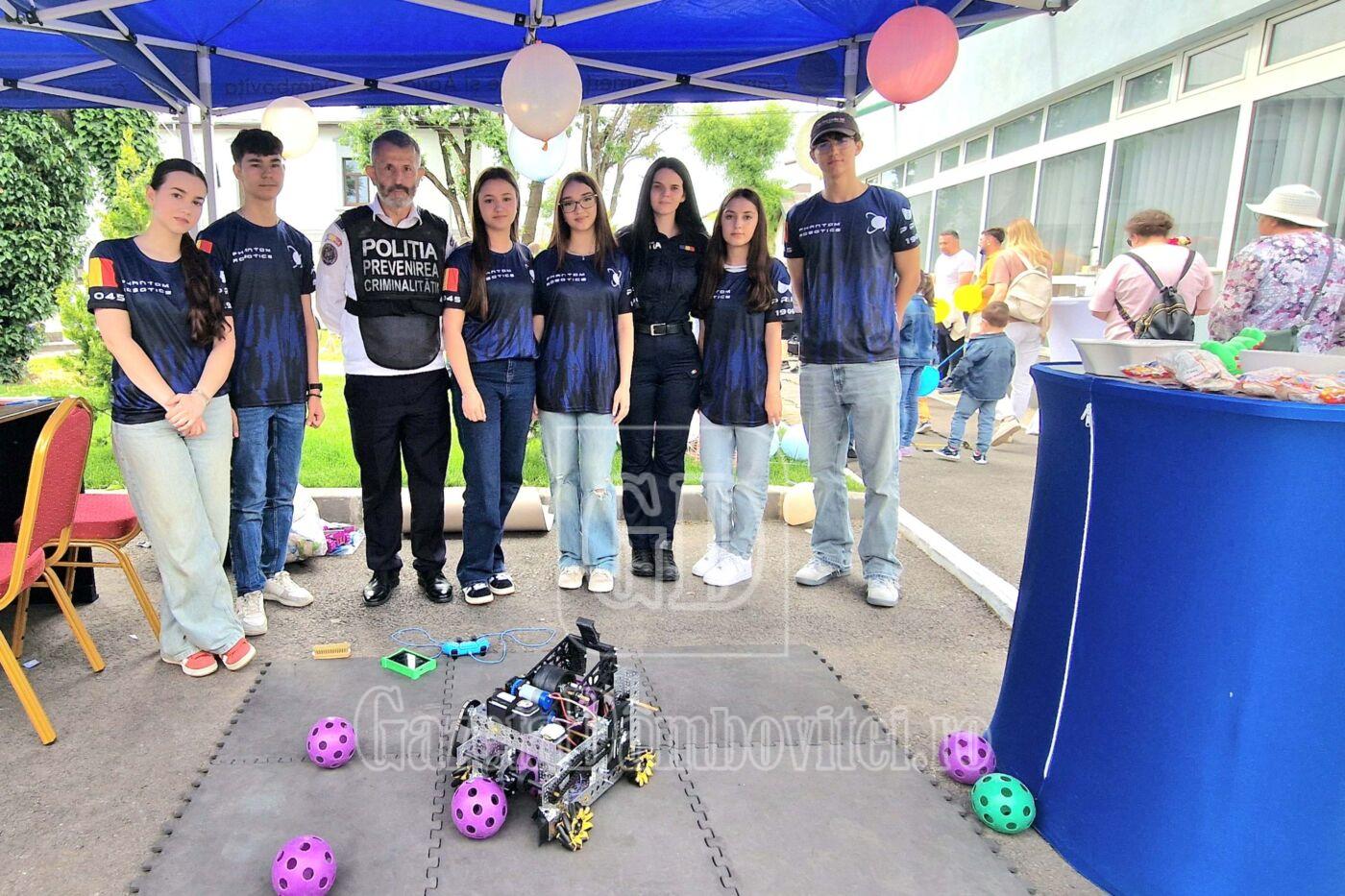 foto tgv echipa de robotică