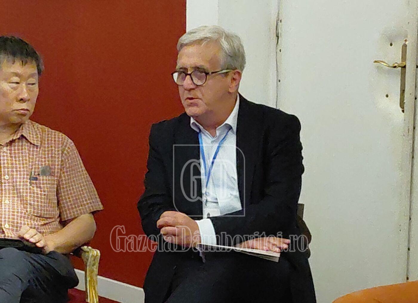 robert veljanovski
