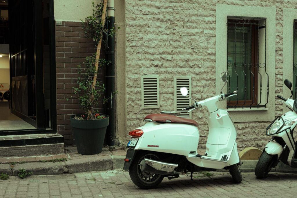 1.scuterelectricsaubicicletaelectricapentrunavetaurbanacealegiin2026