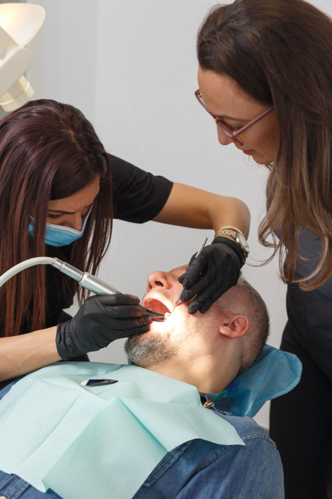 fa ete bonding i albire intr o singura clinica cum abordeaza atelierul de zambete estetica dentara in sector 3 bucure ti1